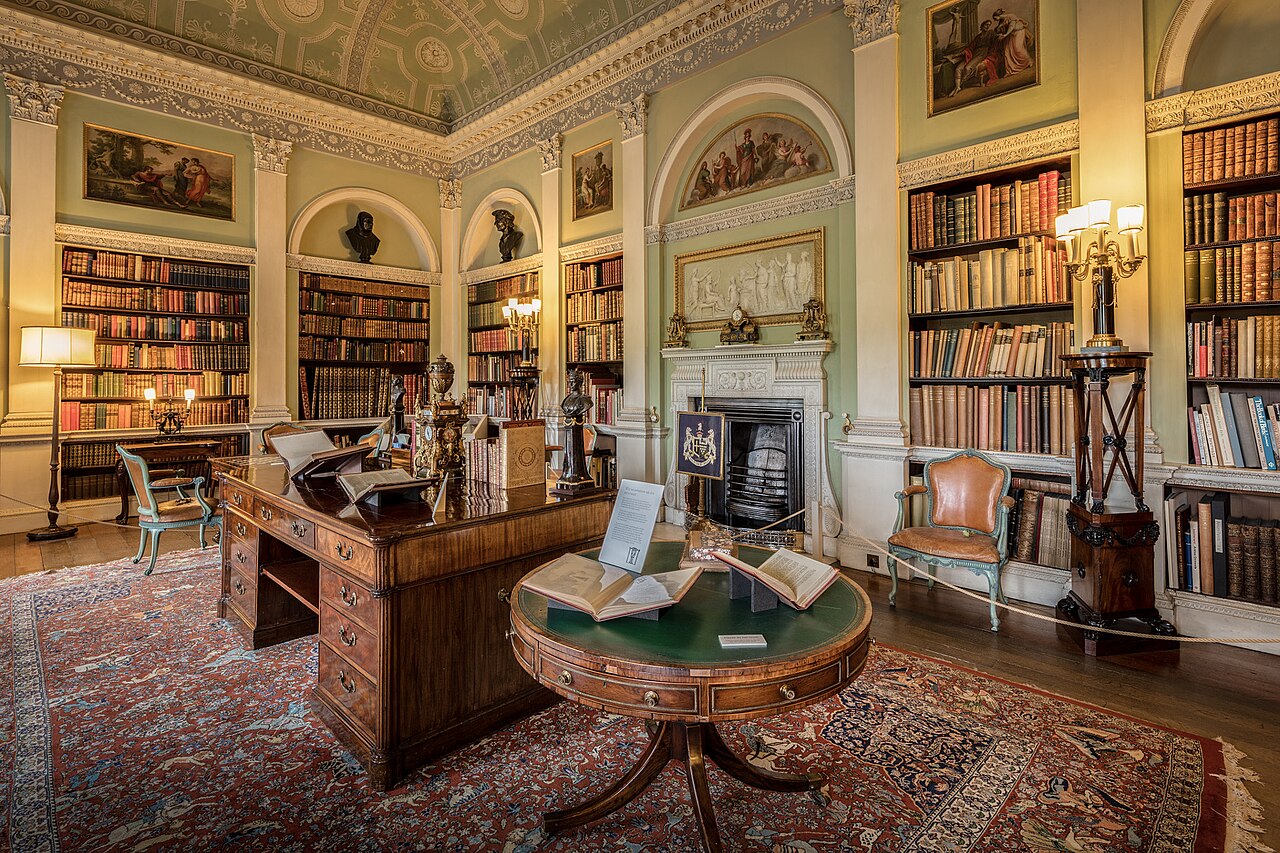 Interior de una biblioteca histórica